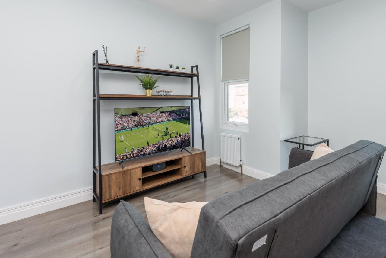 Taylor'S Apartment Wimbledon London Exterior foto